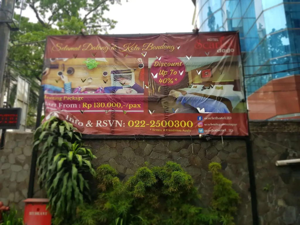 Scarlet Dago Hotel - Général