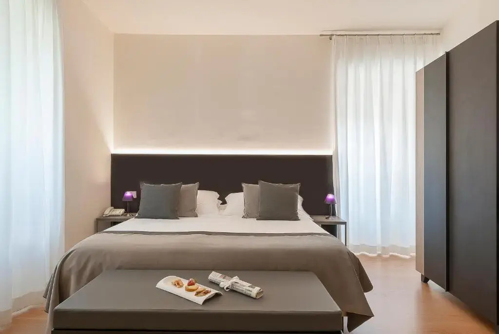 Standard Double room (full double bed)