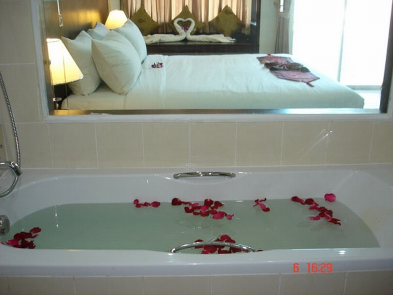 Standard Double room with balcony (full double bed)
