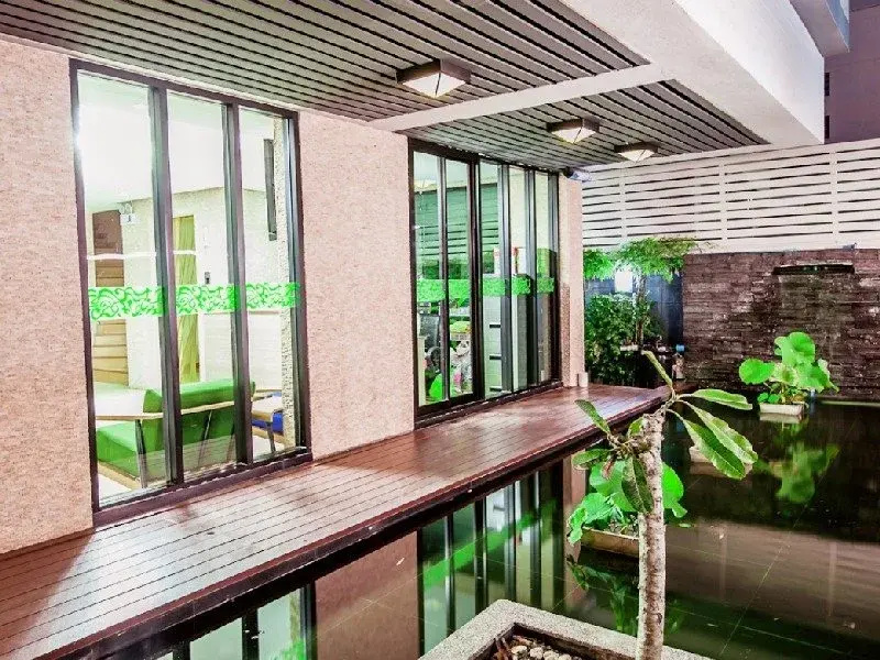 Balcony & Terrace