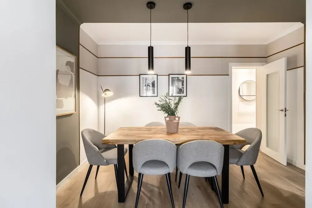 Nicks - 2 Bedrooms in Trafalgar