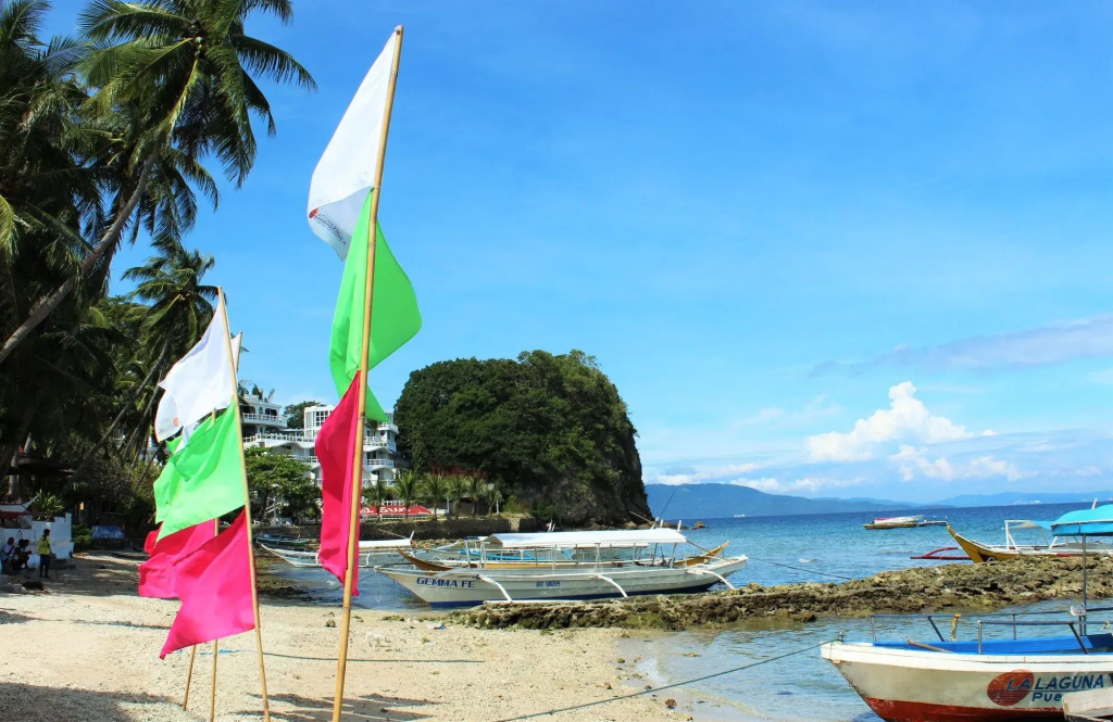 Beach & Waterfront