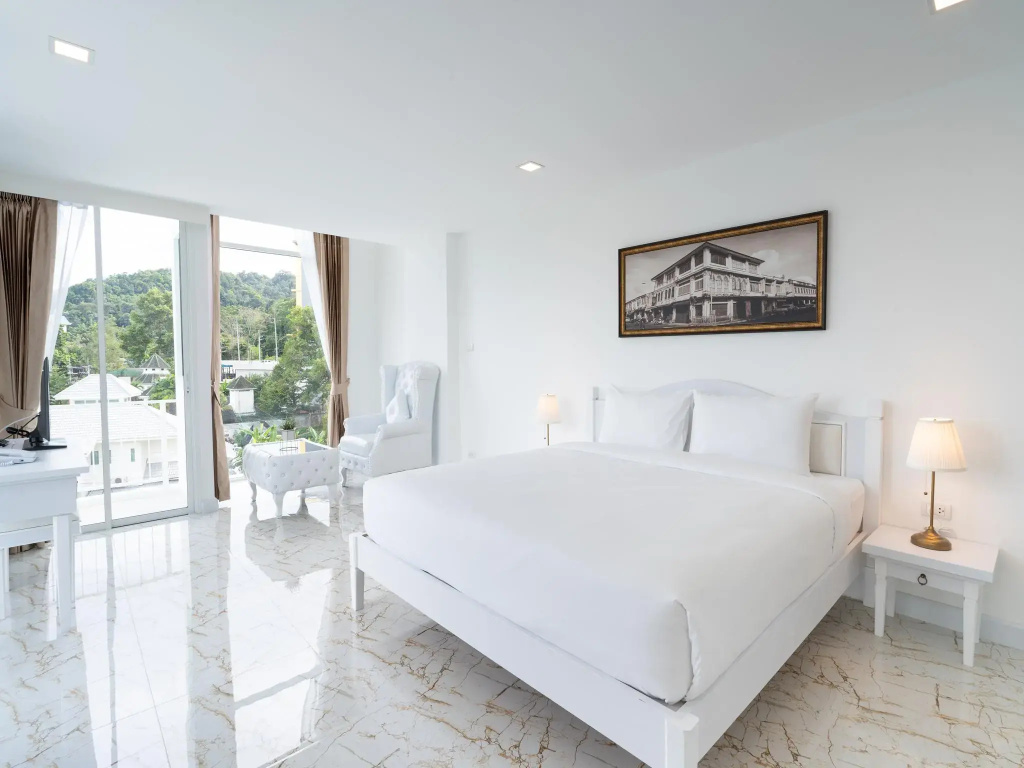 B2 Phuket Premier Hotel — фото