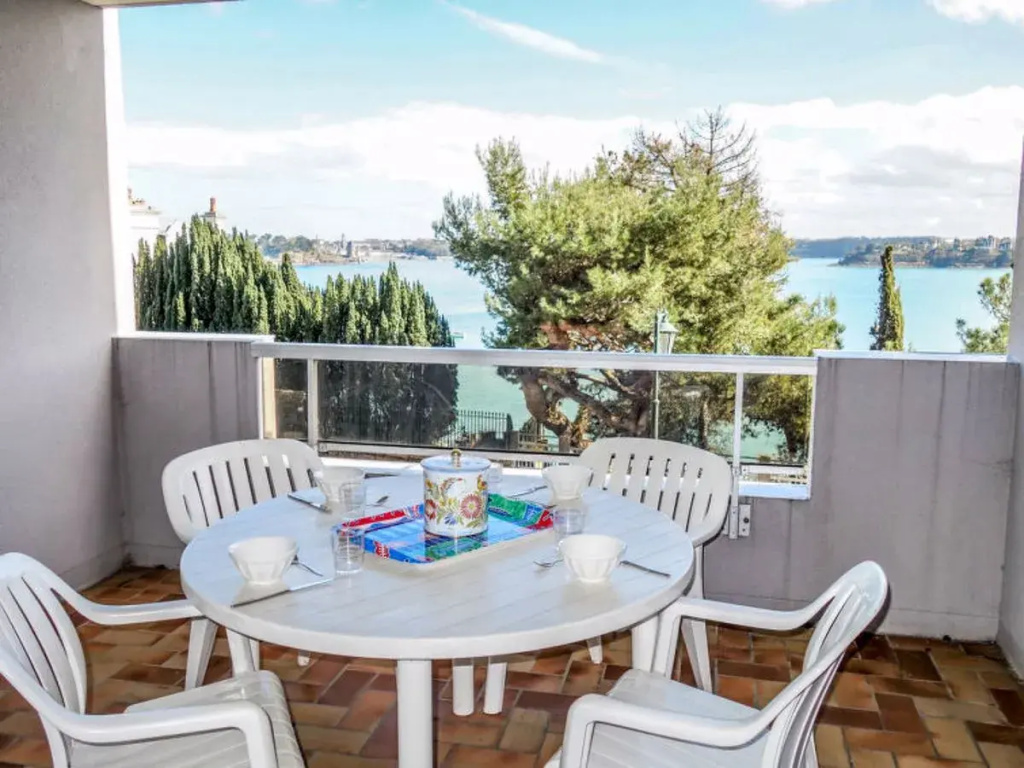 Balcony & Terrace