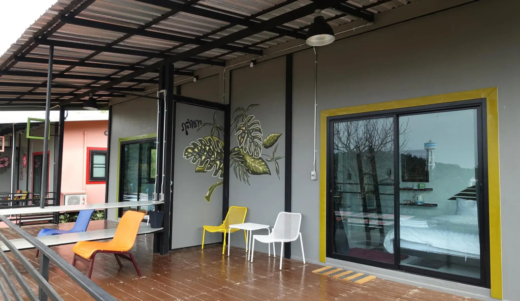 Standard Double room with balcony (full double bed)