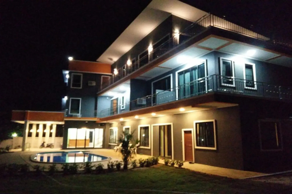 OYO 665 Sj House Hotel