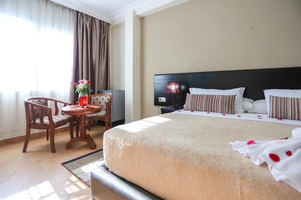 Standard Double room (full double bed)