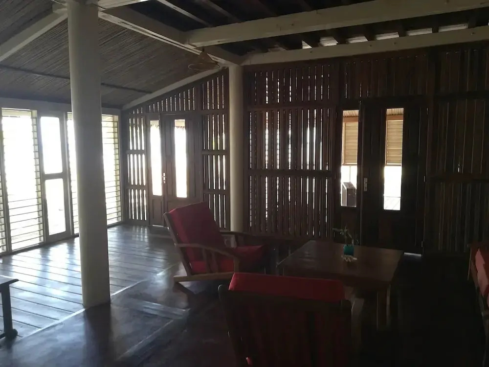 Have a Relaxing Vacation Right on the Beach Enjoying the Locations Amenities