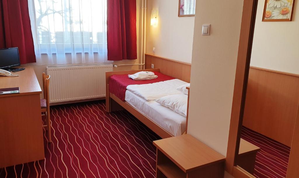 Номер Standard в Diana Club Hotel