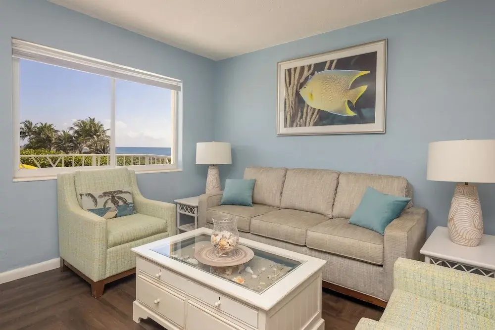 1 Bedroom Suite oceanfront