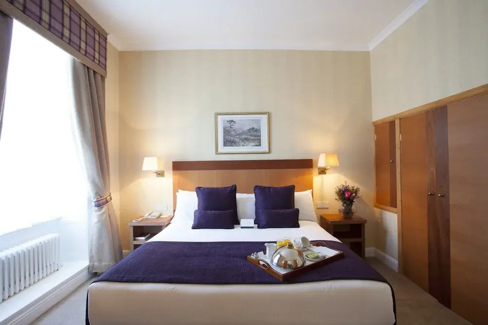 Superior Double room (full double bed)