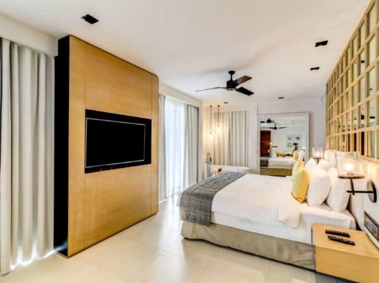 Azaya Beach Resort