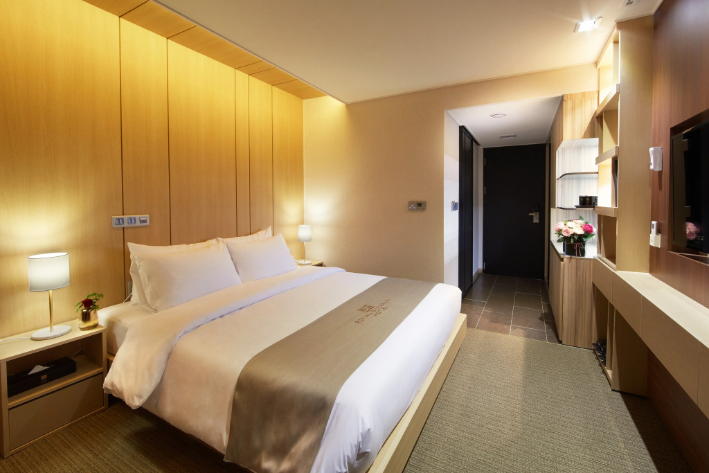 Royal Emporium Incheon Airport Hotel - фото 29