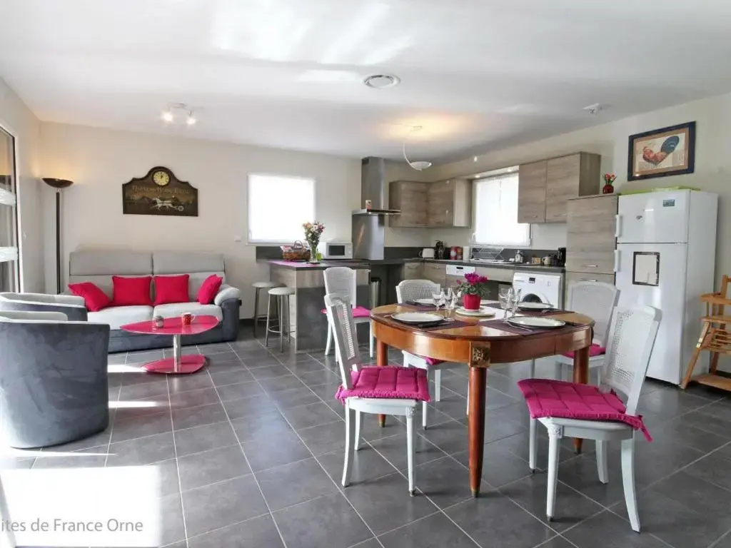 Gîte Saint-Martin-d'Écublei, 4 pièces, 6 personnes - FR-1-497-23