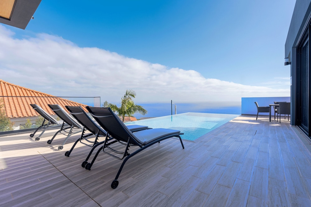 Robbie's Place by Holiday Rental Madeira