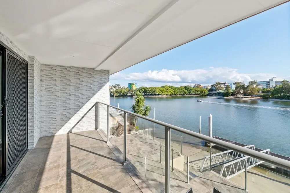 Luxurious Waterfront Home