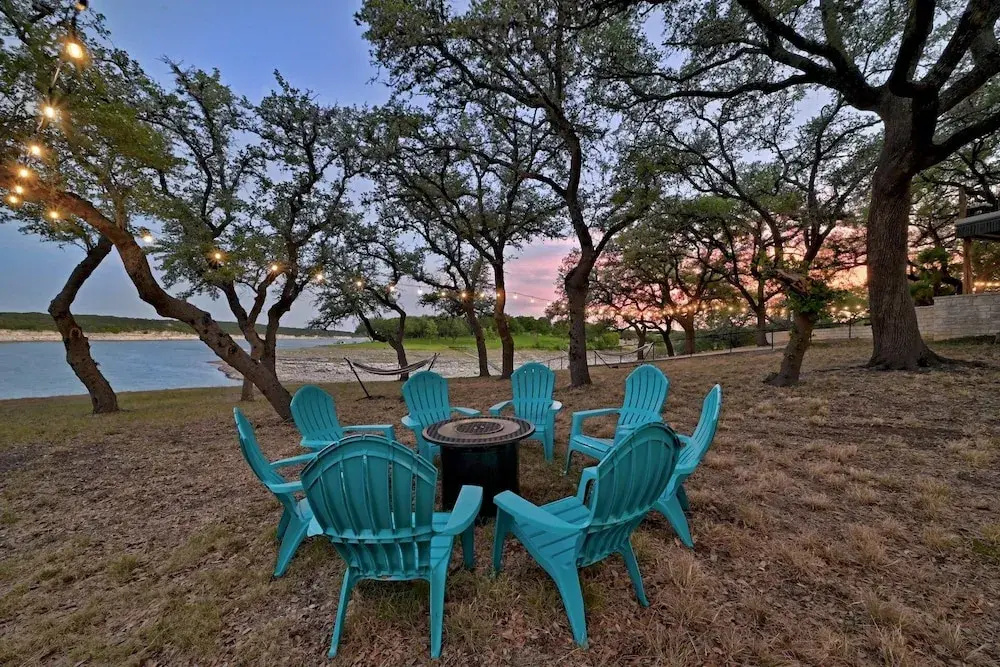 Luxury Lakefront Escape on Lake Travis