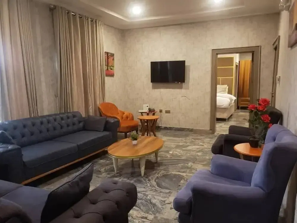 Luxury Suite