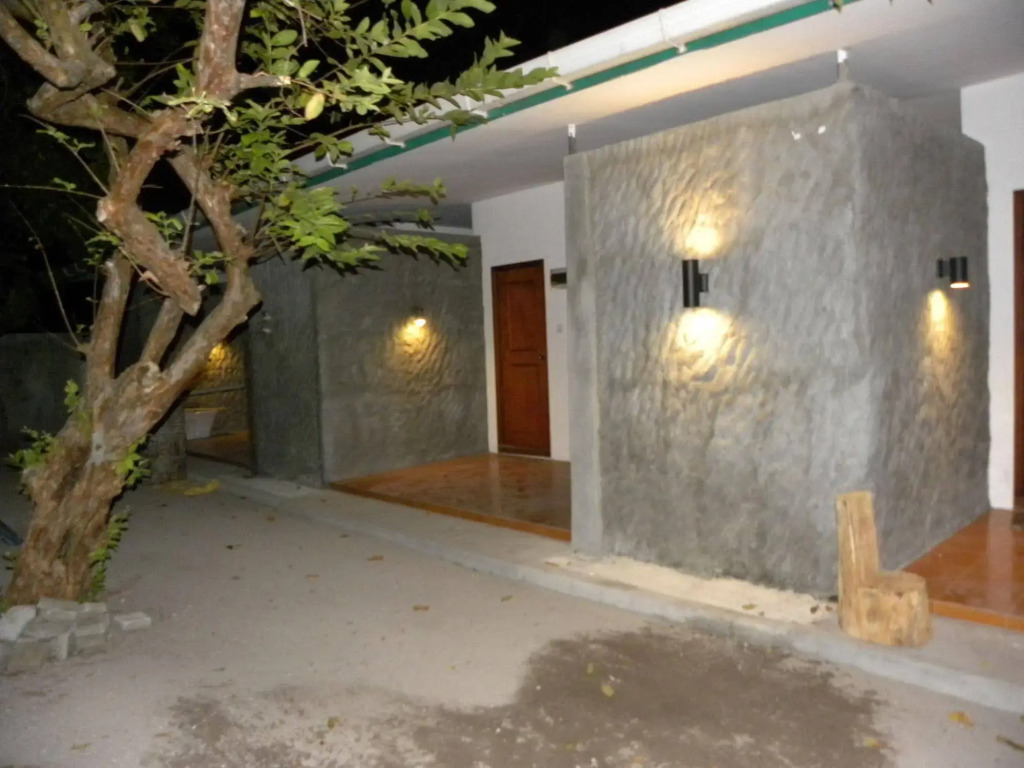 Madi Finolhu Guest Houses