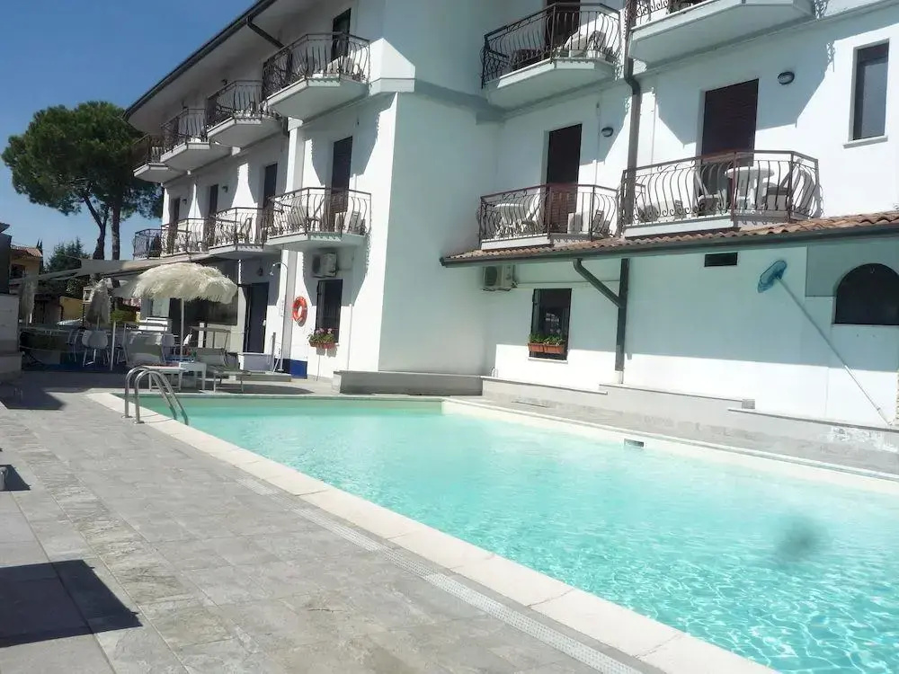 Hotel photo 12