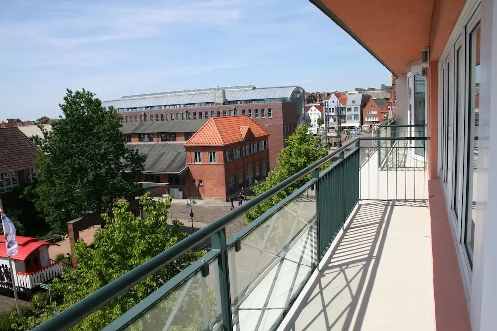 Suite with balcony