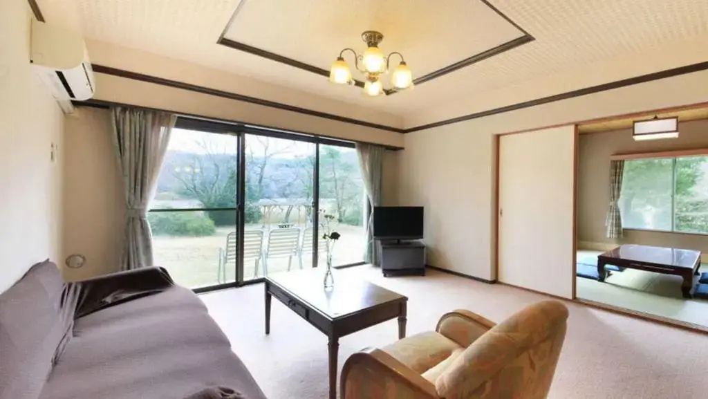 Izu Ippeki lake lakeside terrace - Chambres