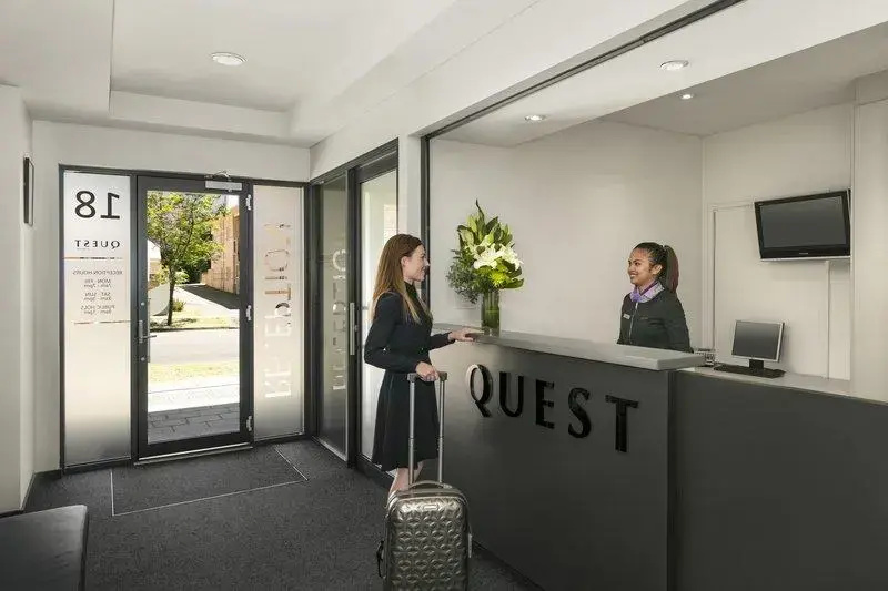 Quest on Rheola - Chambres