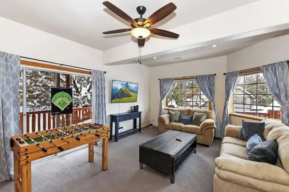 Zen Den by Avantstay Entertainers Home in Ideal Big Bear Location w/ Hot Tub