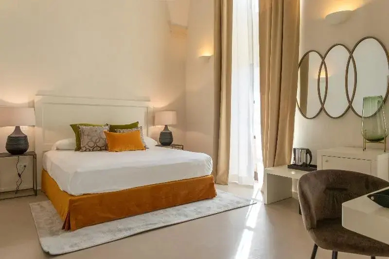 Standard Double room with balcony (full double bed)