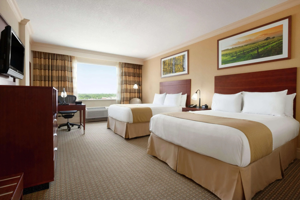 DoubleTree by Hilton Hotel Dallas – Love Field - фото 30
