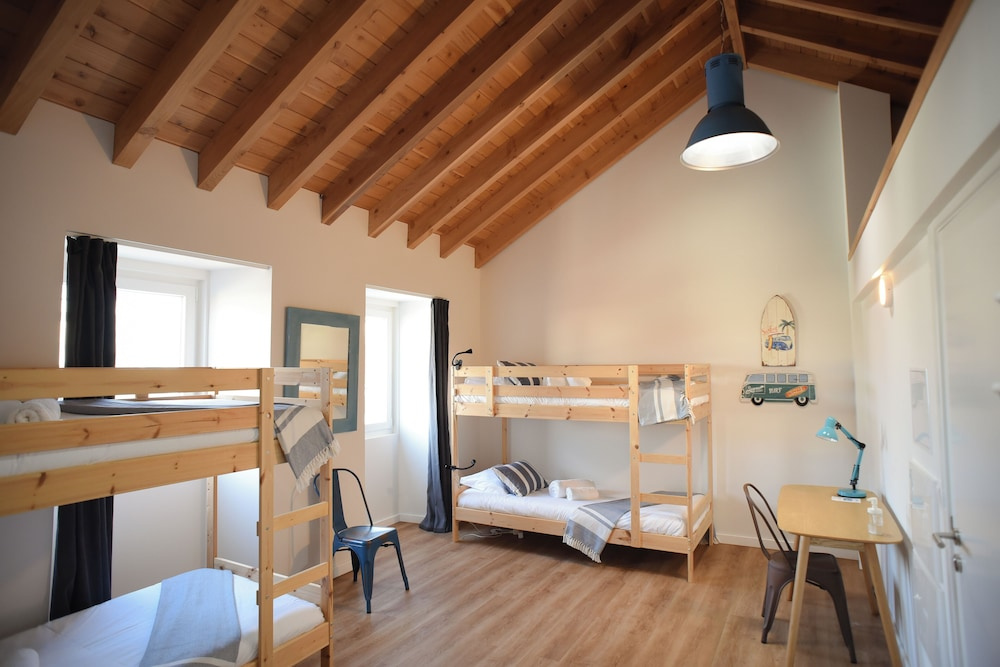 Bed in Dorm with balcony and with city view
