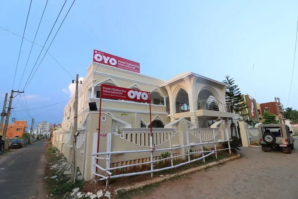 OYO 16522 Hotel Sidhartha International