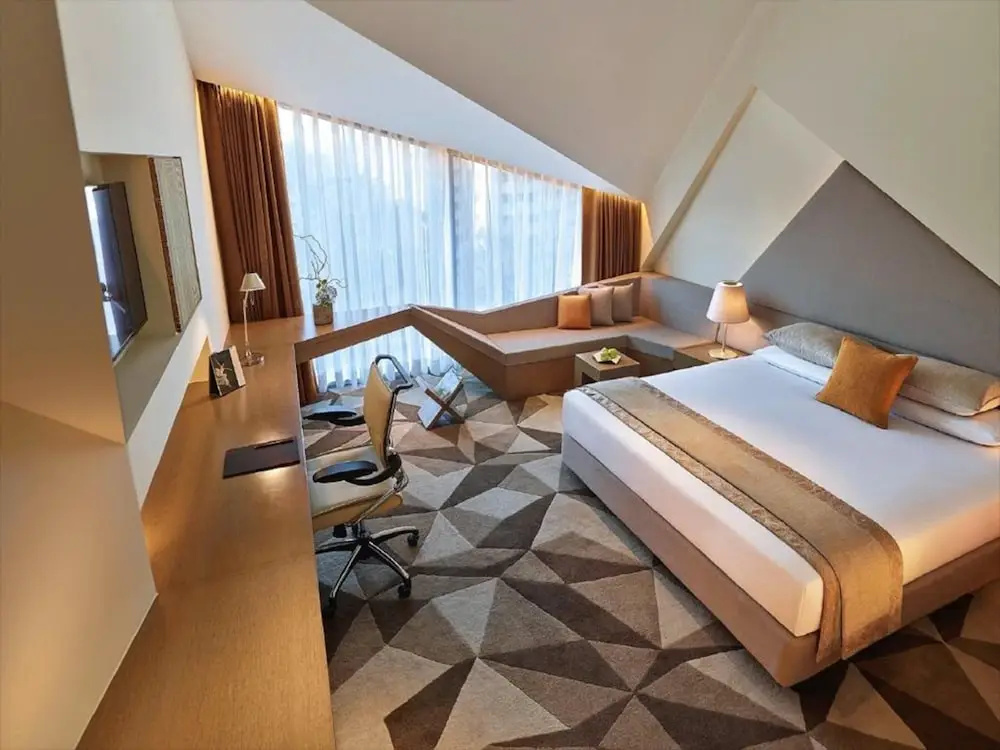 Premium Double room with city view (full double bed) (bed type is subject to availability)