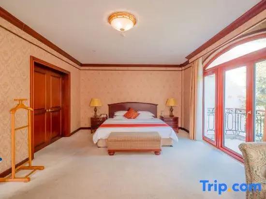Deluxe Villa