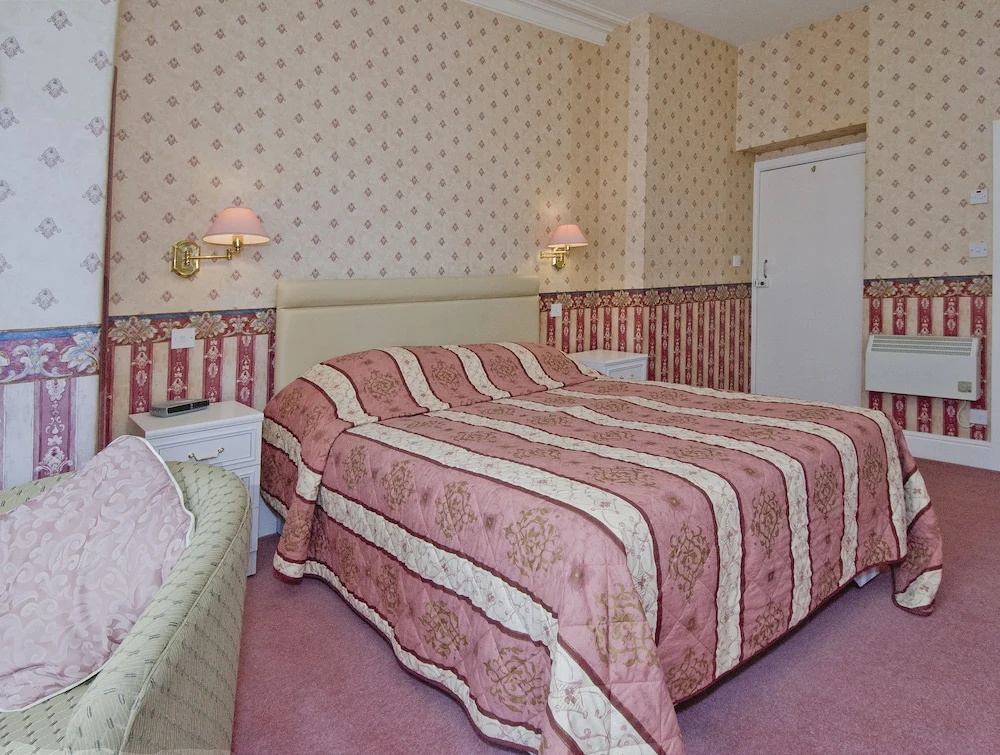 White Heather Hotel — 4