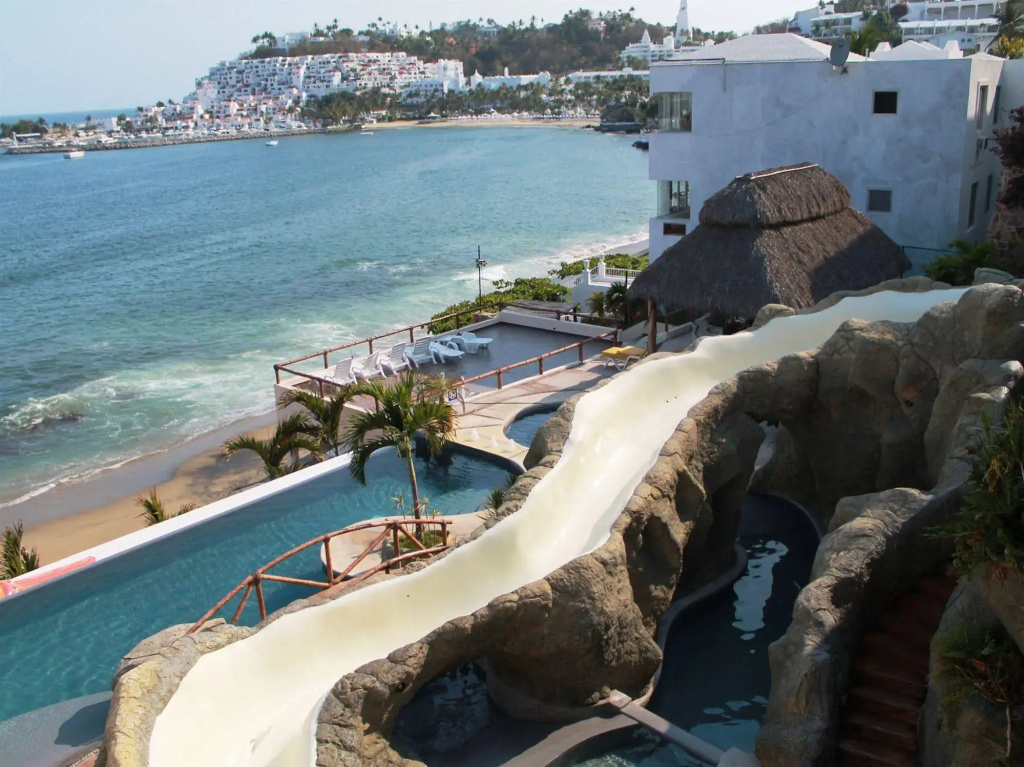 Beach & Waterfront