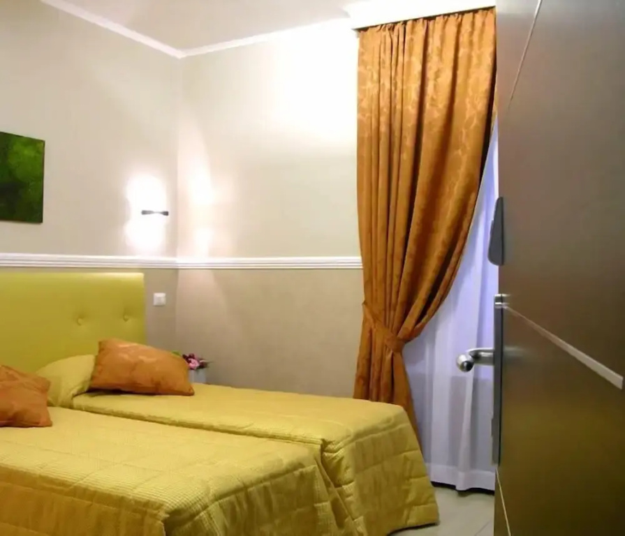 Standard Double room (twin beds)