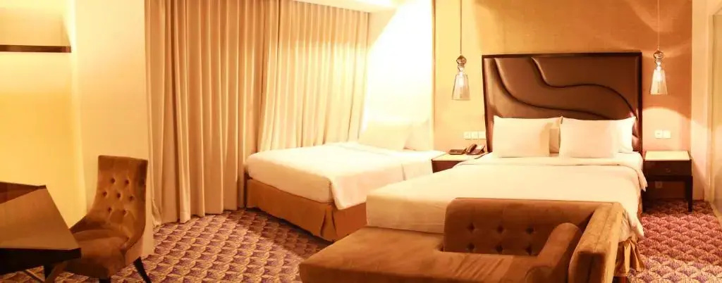 Nemuru Grand Bellevue Radio Dalam — 4