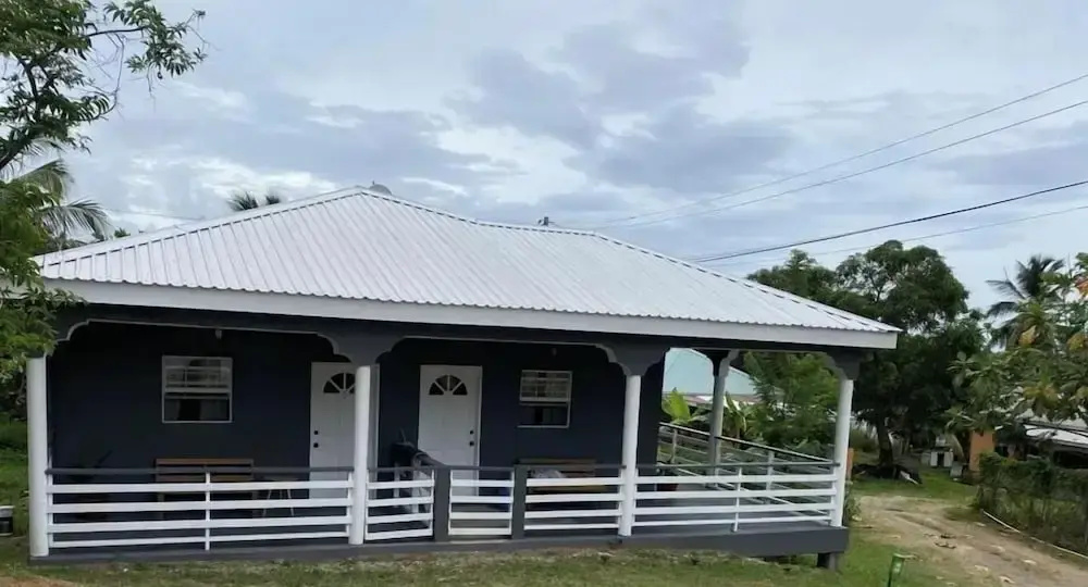 Vee's Country Apartments