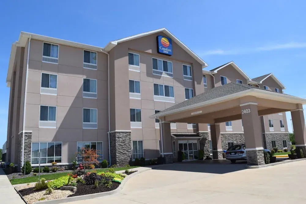 Comfort Inn & Suites Marion I-57