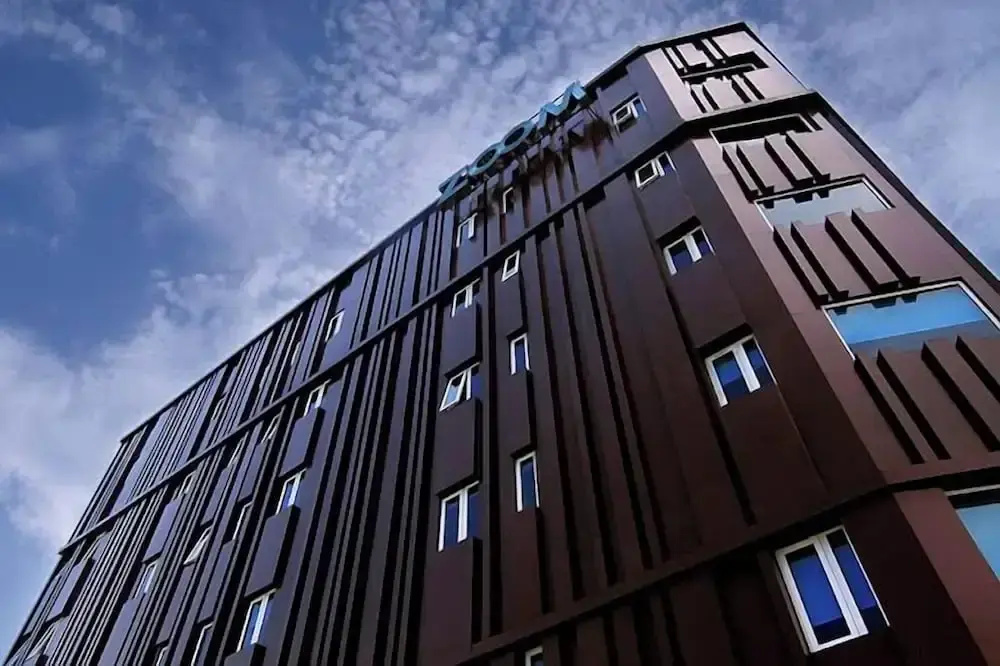 Mooz Hotel Surabaya