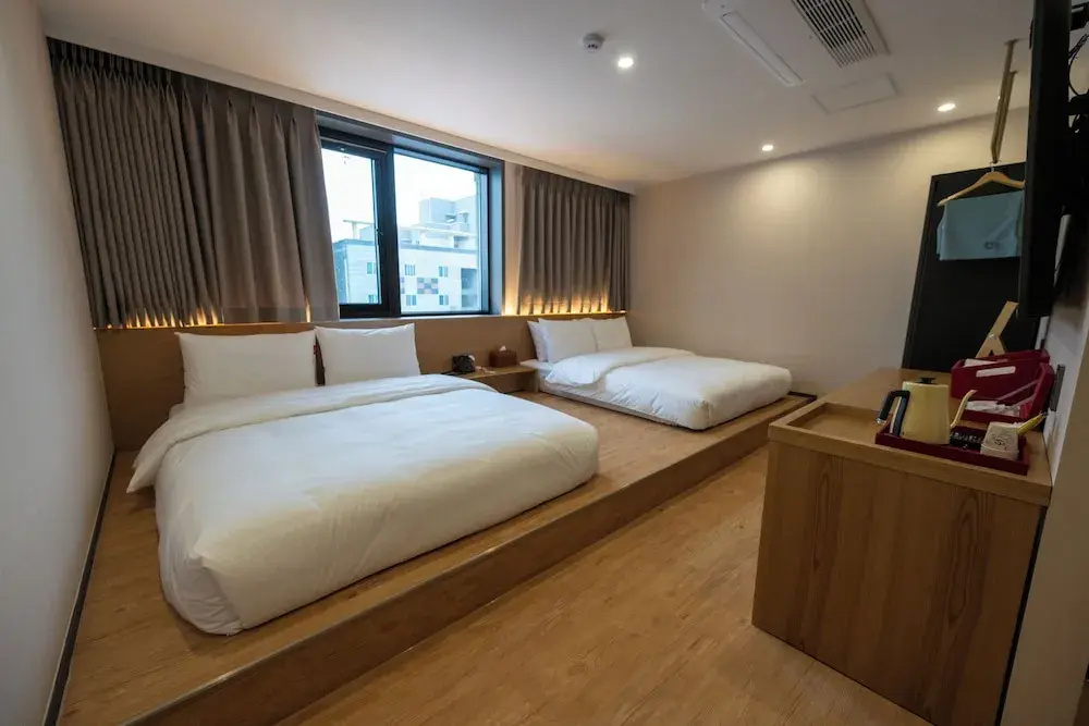 Standard Double room (twin beds)