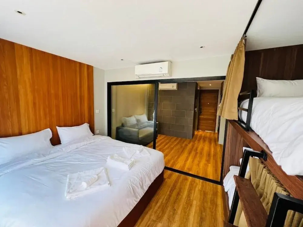 Woodstory Boutique Hotel — фото