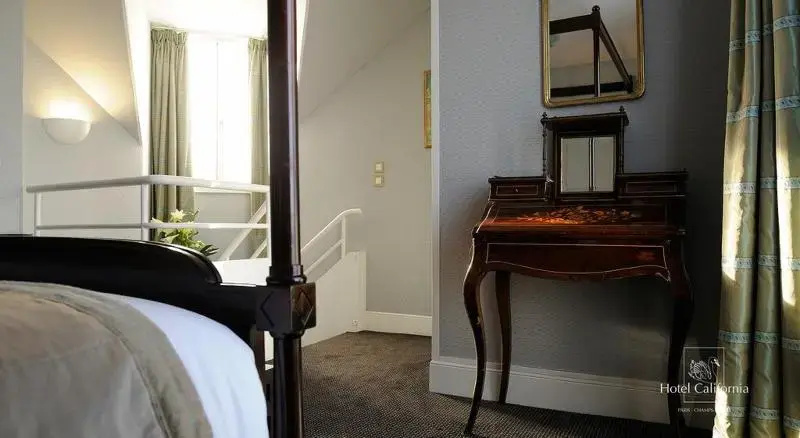 Hotel California Champs Elysees - Chambres