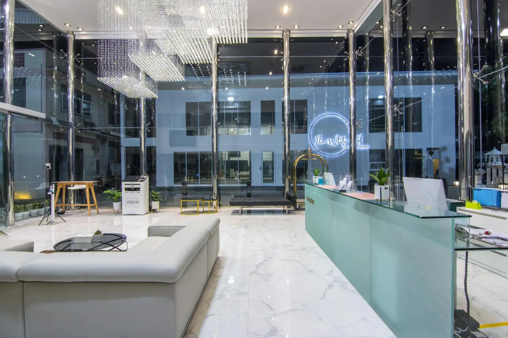 The White Hotel By Charoensri (SHA Extra Plus) - фото 11
