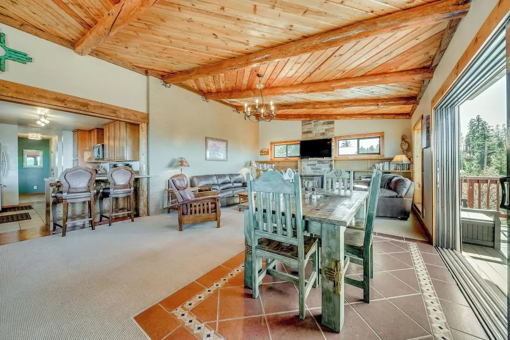 Cloudcroft Cabin w/ View ~ 4 Mi to Ski Cloudcroft! - фото 7