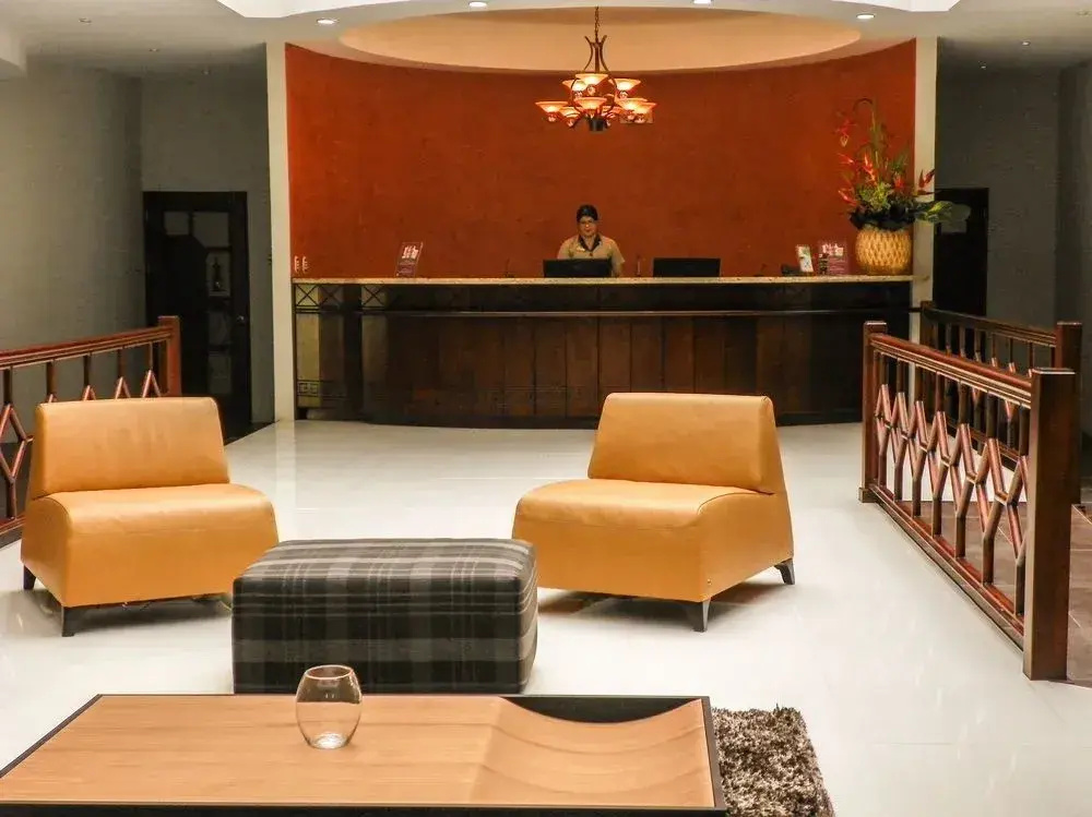 Lobby & Reception