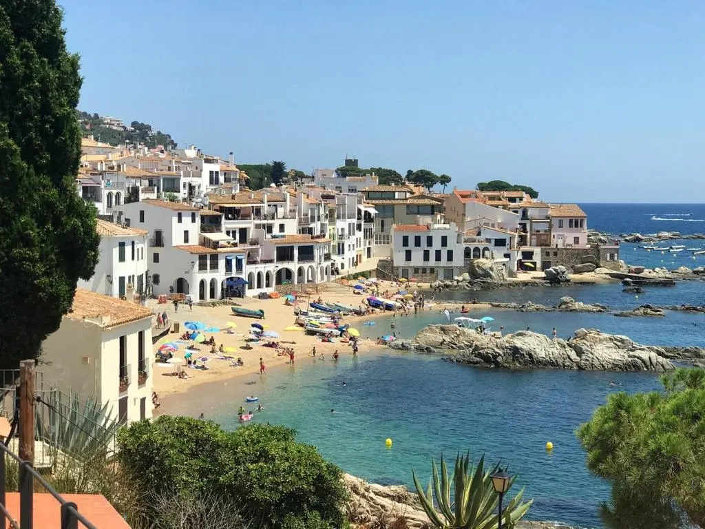 2 bedrooms appartement at Palafrugell 500 m away from the beach with shared pool enclosed garden and wifi