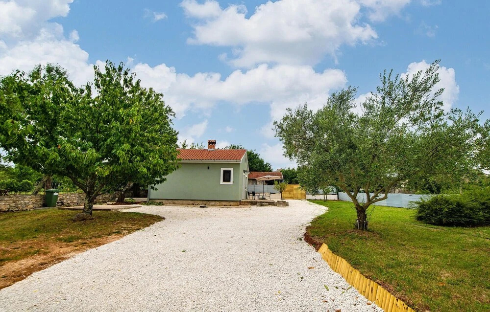 Nice Home in Stifanici With Wifi and 1 Bedrooms