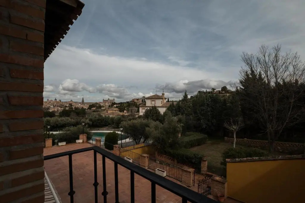Standard Double room with view (full double bed)